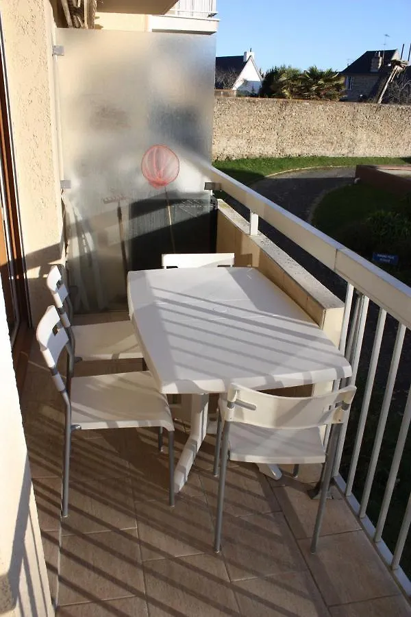 Appartement T2-L'Eperlan-St Enogat-Dinard 0*, Dinard France